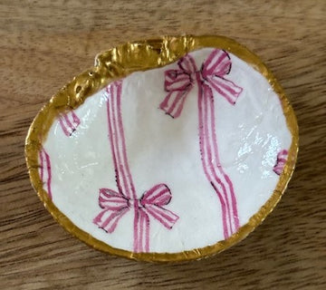 Decoupaged Mini Clam Shell Jewelry/Trinket Dish (Pink Bows)