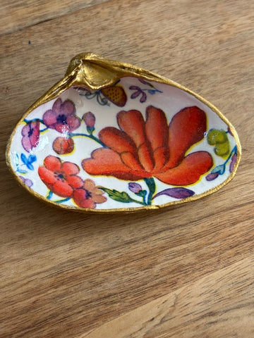 Medium Clam Shell Trinket Dish