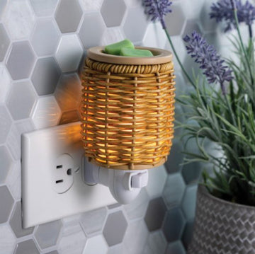 Pluggable Rattan Wicker Candle Fragrance Warmer