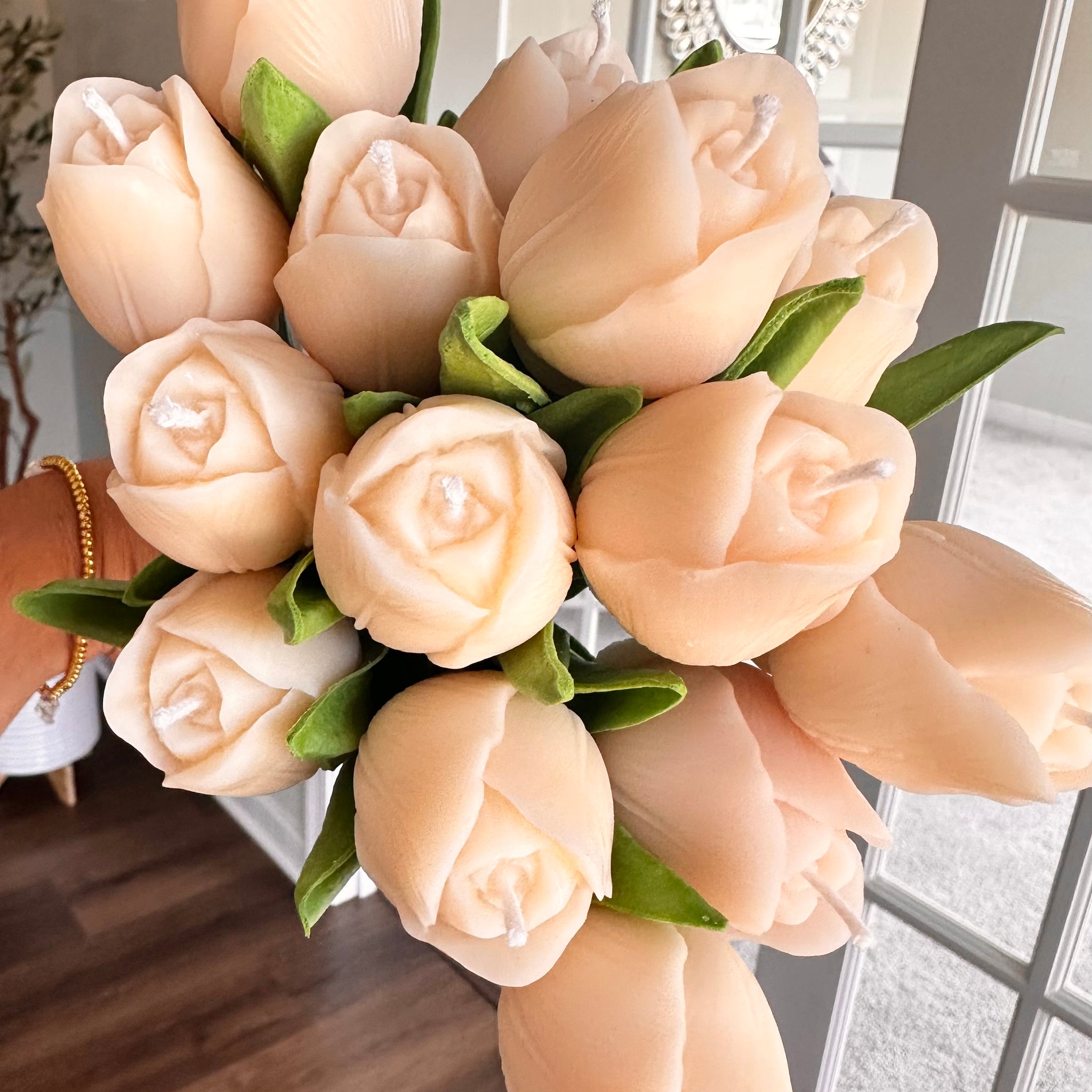Tulip candle