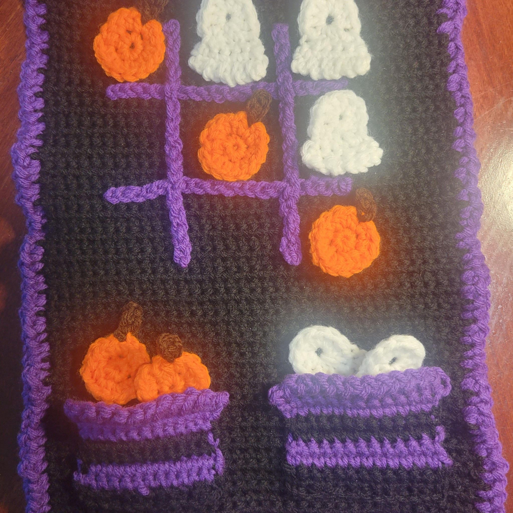 Ghost vs Pumpkin Tic Tac Toe Board Game