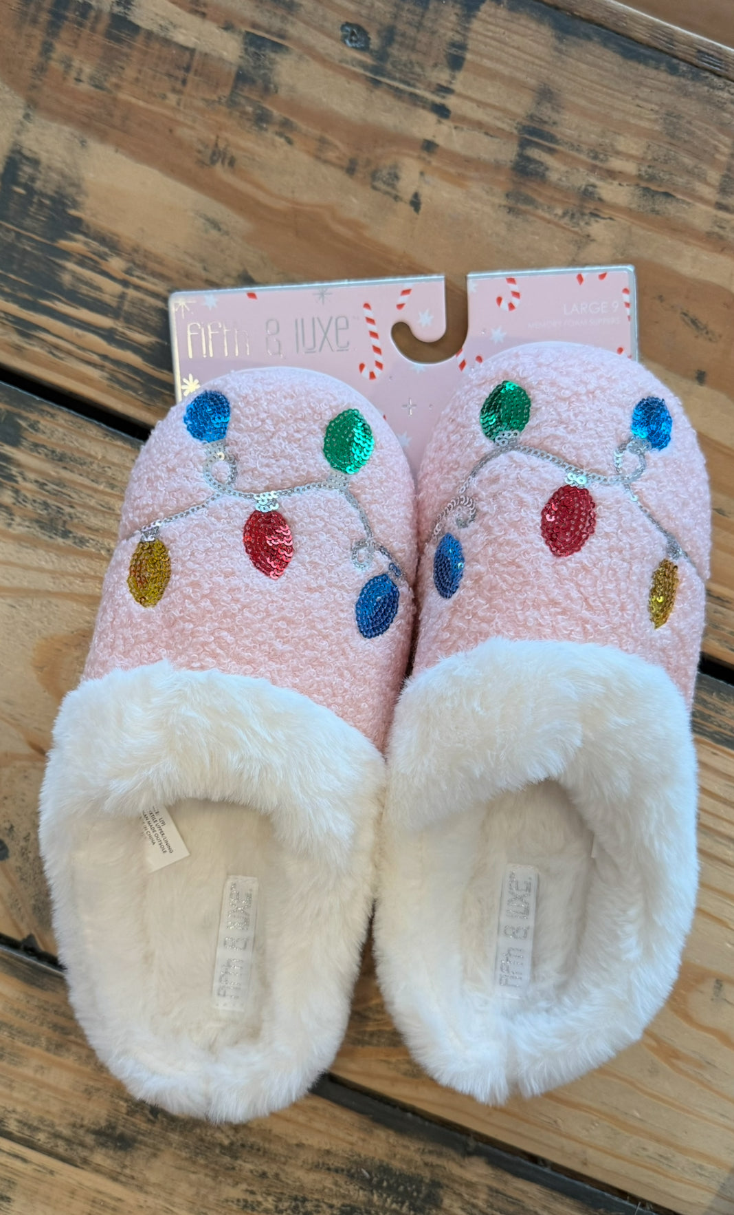 Fifth & Luxe Holiday Lights Pink Slippers